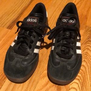 Adidas Youth Classic Sambas- size 5